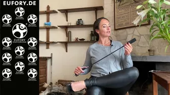 How to BDSM! What to do with a riding crop?