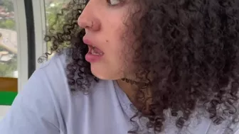 Joi español-esposa pervertida saca tu leche en el metrocable antes de irte a trabajar-Hairylonely