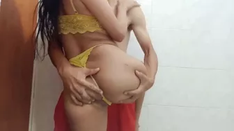 my boyfriend goes into the bathroom and fucks me very well