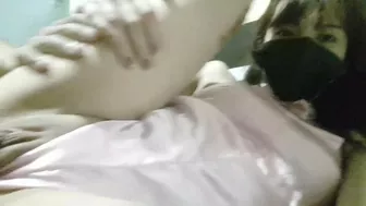 Me pidió que se la metiera por primera vez por su culito y no paro de gritar