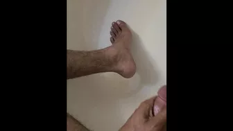 HUGE LOAD IN THE FRESH CLEAN TUB! SHINY PEDICURE!HUGE LOAD IN THE FRESH CLEAN TUB! SHINY PEDICURE!