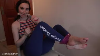 Subtítulos sumisas en español de Bondage chica