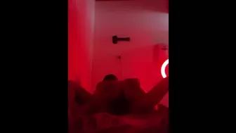 Follando a mi novia en la habitación de su amiga