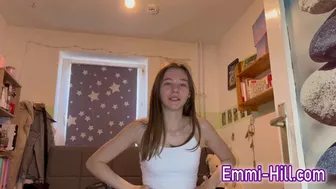 TEEN SQUIRTS FOR 25 Minutes!!! 18yo German Skinny Teen, huge labia, small tits