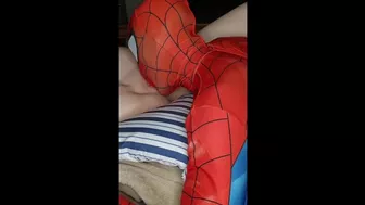 Pregnant Spider woman wants spidermans BBC