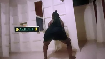 How do you like my ass in this dress/Ass shaking pornhub video