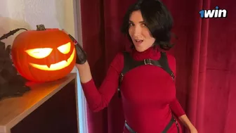 HALLOWEEN Ada Wong forgot to put on her panties and was well fucked