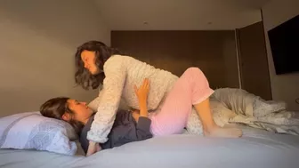 Don't make noise!! I don't want my husband to find out about my lesbianism!!