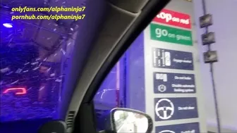 Car Wash Blowjob, Who Finishes First?