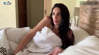 My stepmother woke up in my bed in the morning. Hot MILF got a creampie.