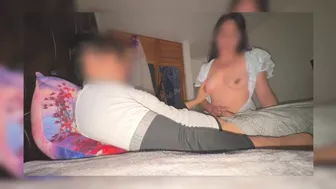 MADRASTRA lo Encuentra Masturbandose y se CALIENTA la SEÑORA Mexicana Madura!! Video Casero!!!