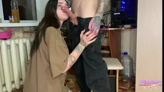 The girl sucked me while I was playing F.H., then I fucked her on the table and poured cum all over