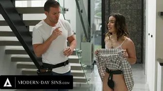 MODERN-DAY SINS - Virgin Babe Chanel Camryn With Chastity Belt Cheats On BF With This Locksmith