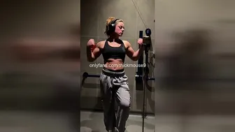 Cute College 18yo Pussy Accident During IG Live Study Stream