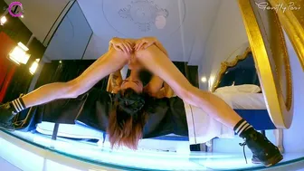 Photoshoot Turns Into Rough Throat Fuck – Model Deepthroats Photographer's Cock - GentlyPerv