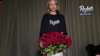 Wet rough sex for a bouquet of flowers on March 8th. Hit the jackpot on a dating app