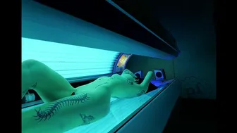 stranger gets to control my Lush while in the tanning bed