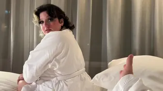 Casting Curvy: Thick STEPSISTER Gives Me a HAPPY ENDING After I Massage Her