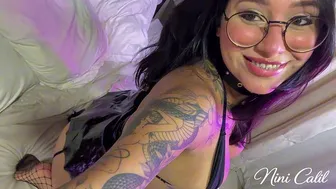 Goth Girl Masturbation Pussy UP CLOSE CREAMPIE