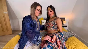 Seduced by my engaged friend Aaliyah Yasin. Friends having lesbian sex