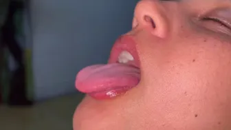 After the Colombia game, I give my boyfriend a deep throat! I swallow everything, even his balls!