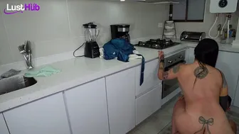 Fuck me hard and fast, my husband will be home soon - LustHub - La Rola
