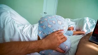 step sister wakes up and helps step brother cum while he watches porn - creampie